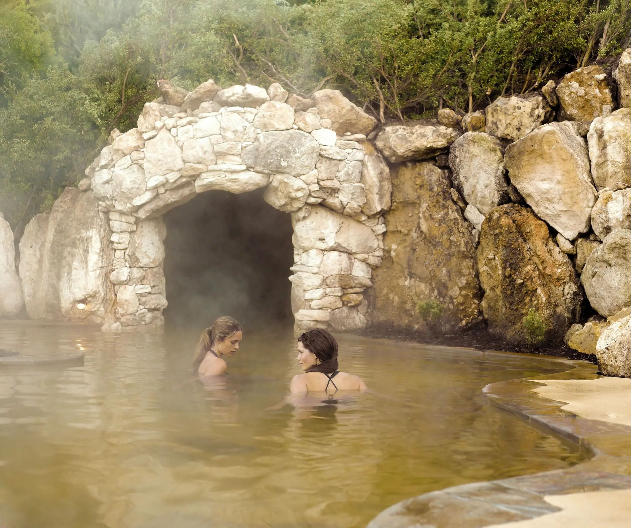 peninsula hot springs day tour